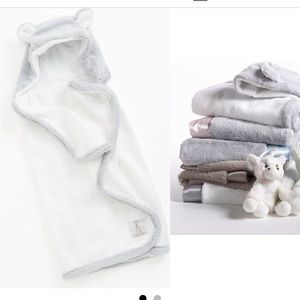 Little Giraffe NWT Luxe Hooded Towel